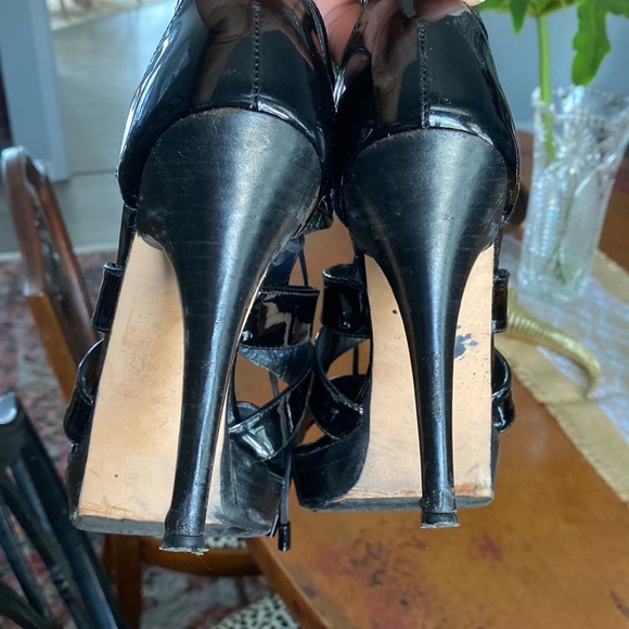 Stuart Weitzman heels size 8 - Picture 15 of 16